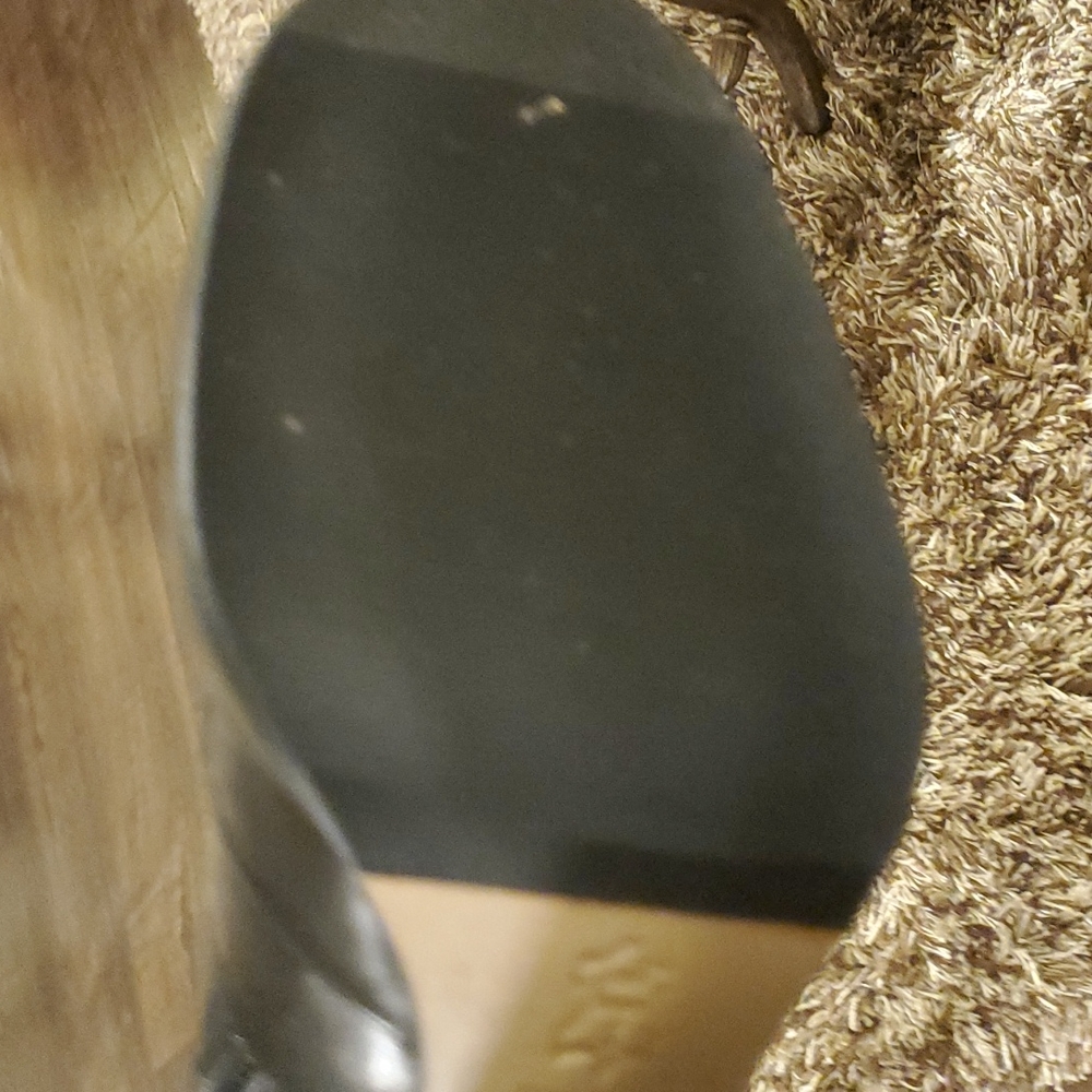 Boots - Picture 7 of 8